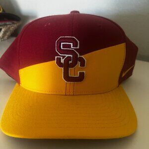 Nike DriFit Flex Fit Baseball Hat USC Trojans Cardinal Gold Size L/XL